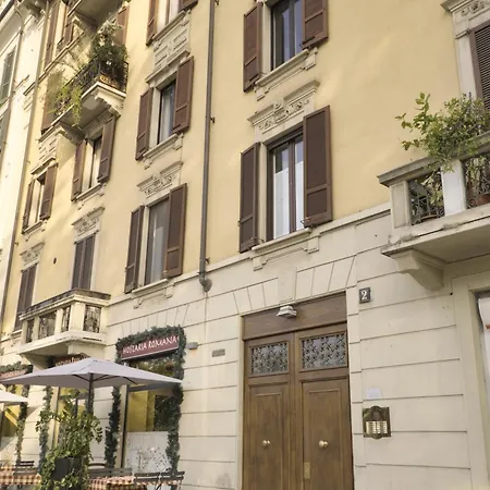 Monforte Premium - Steps From San Babila Apartment *